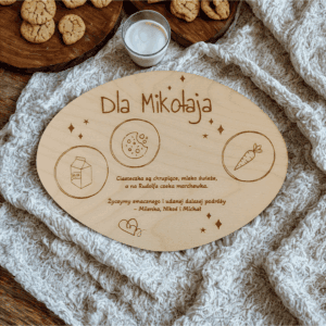 Talerzy dla świętego mikołaja w wersji minimalistycznej z życzeniam